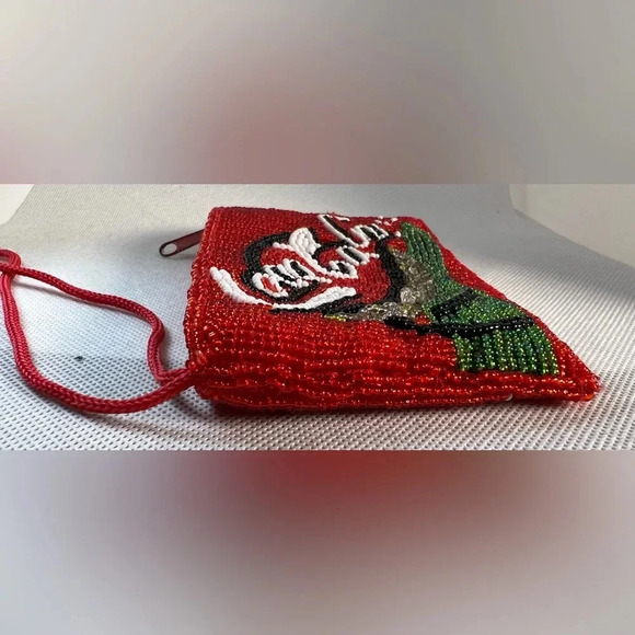 VINTAGE: small, beaded wristlet bag - Picture 8 of 13